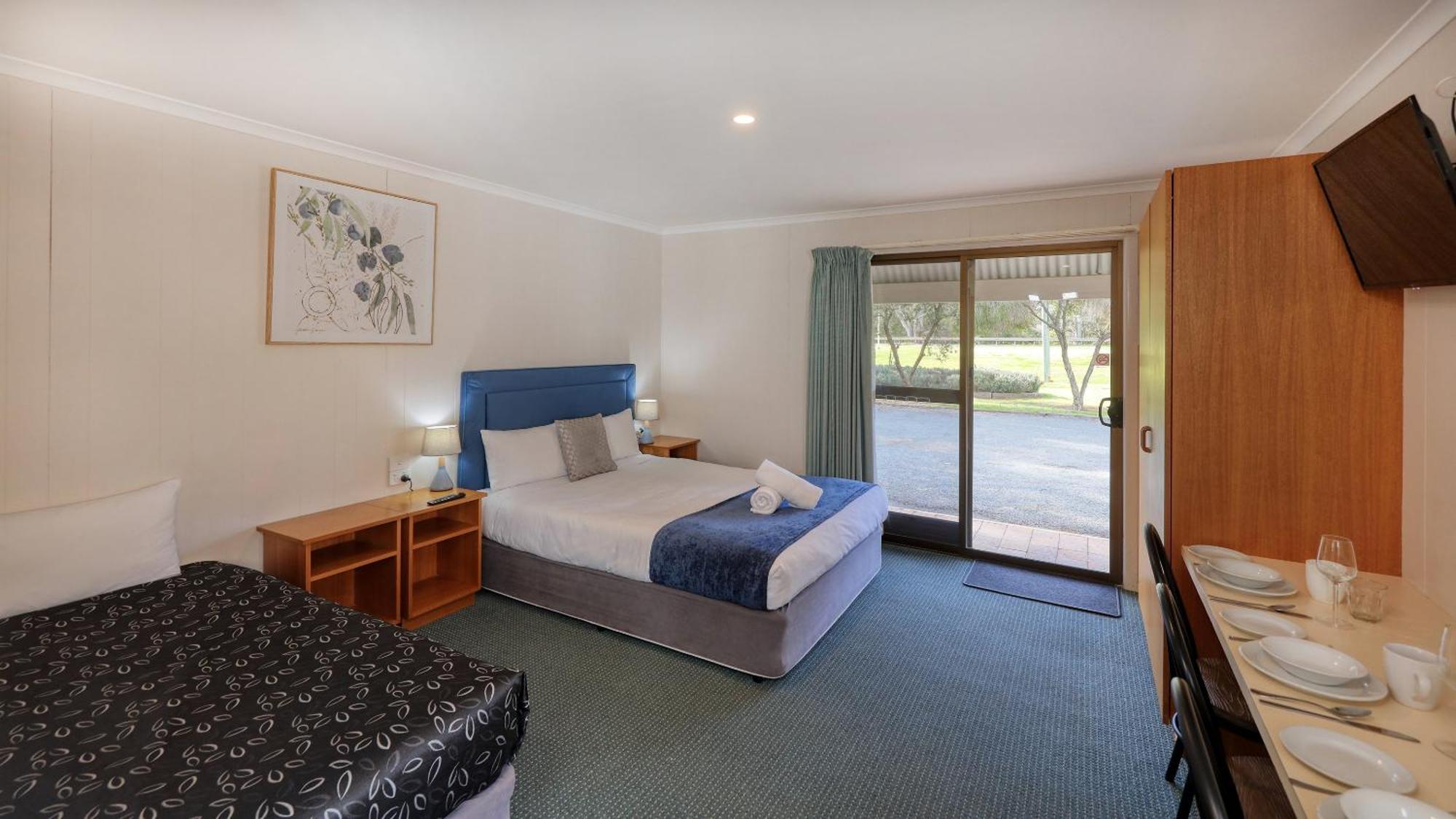 Deniliquin Riverside Caravan Park Exterior foto