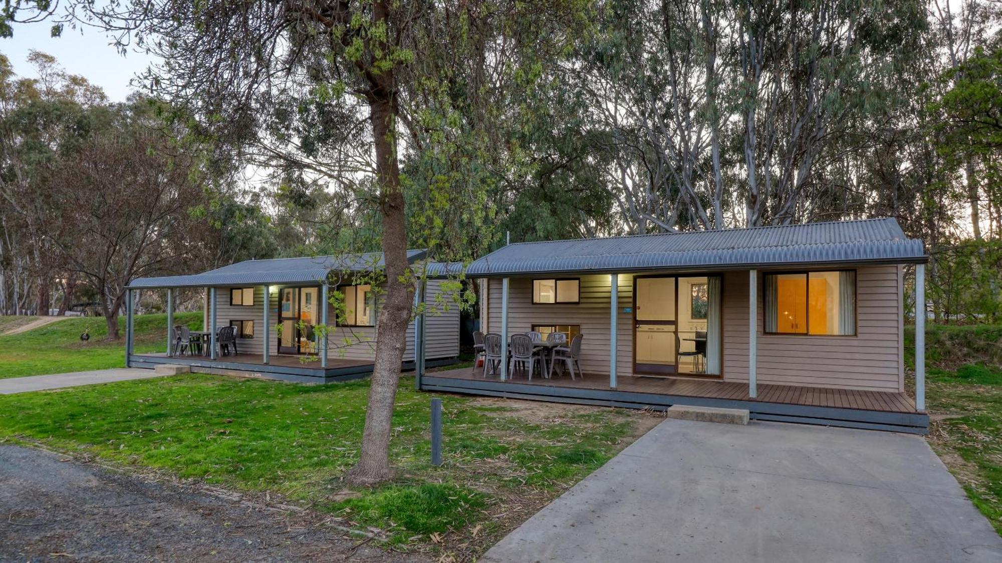 Deniliquin Riverside Caravan Park Exterior foto