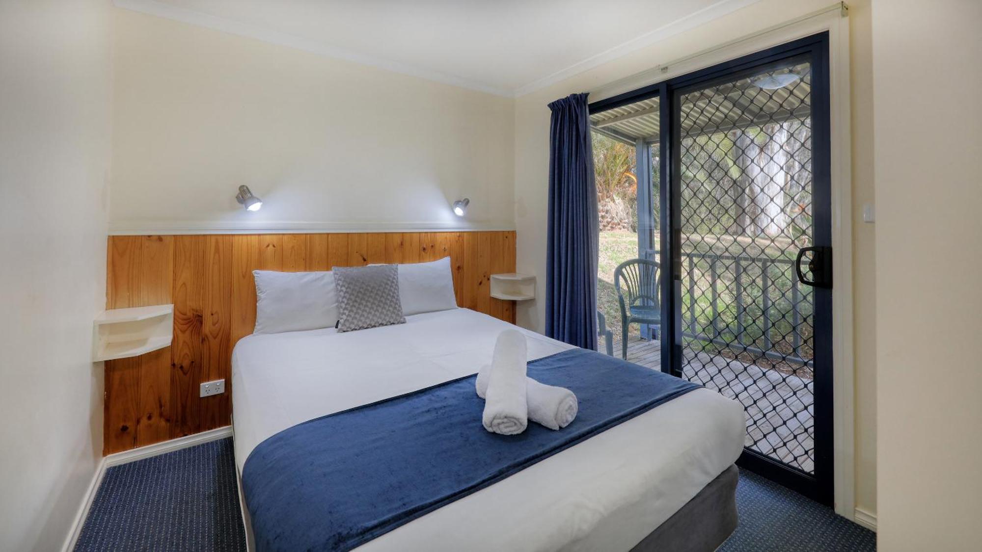 Deniliquin Riverside Caravan Park Exterior foto
