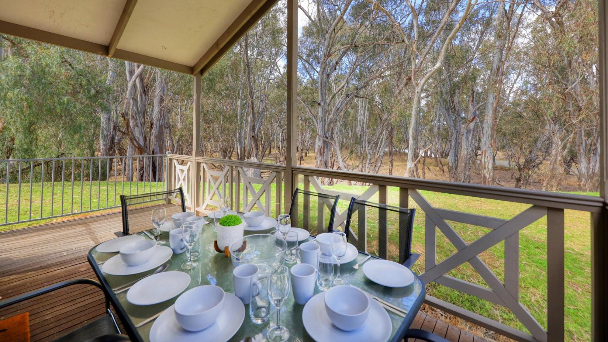 Deniliquin Riverside Caravan Park Exterior foto