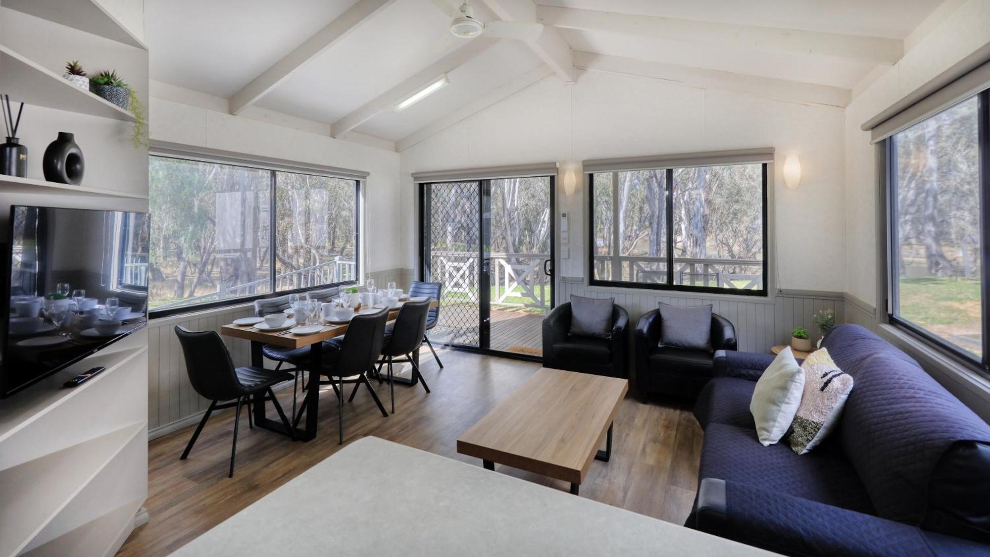 Deniliquin Riverside Caravan Park Exterior foto